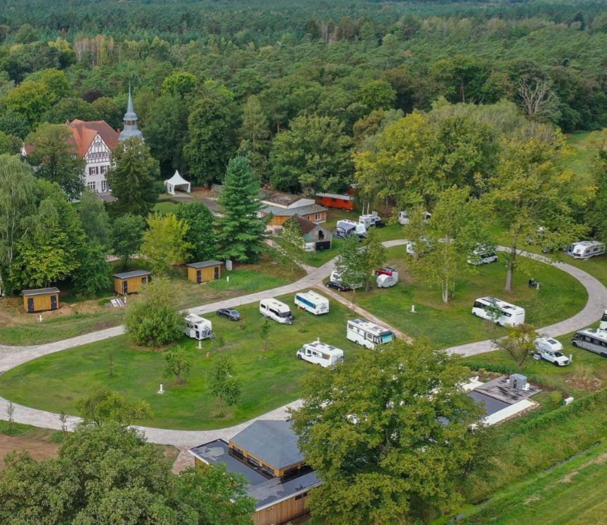 Schloss Sigroen Superior Camping Und Hotel Bad Wilsnack Dış mekan fotoğraf